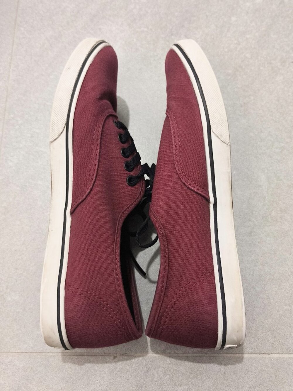 Vans Low Top Burgundy Sneakers - Picture 6 of 7